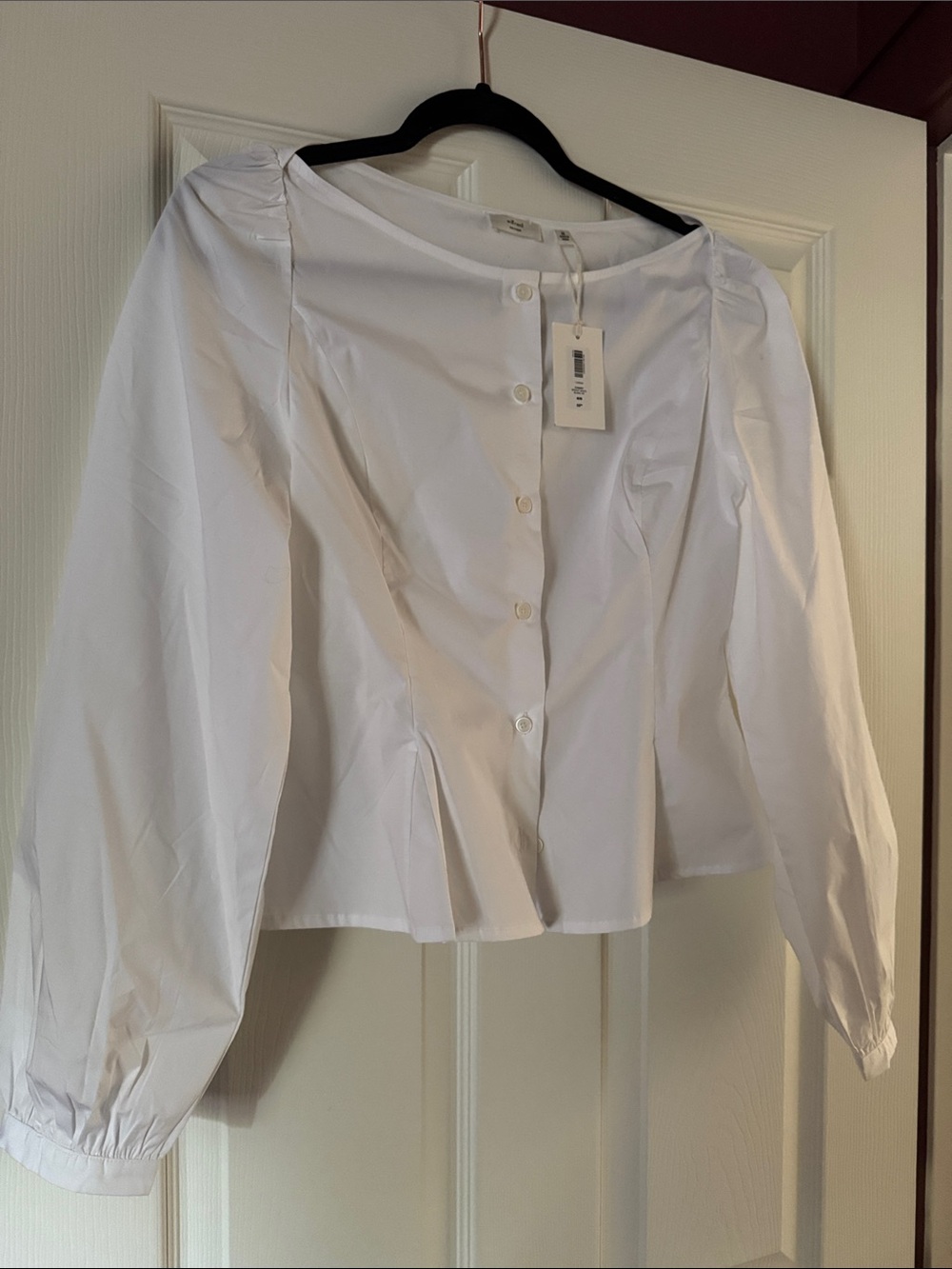Wilfred White Button-Front Blouse with Subtle Puff Sleeves
